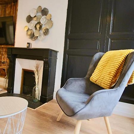 Appartement Centre Brioude Bagian luar foto