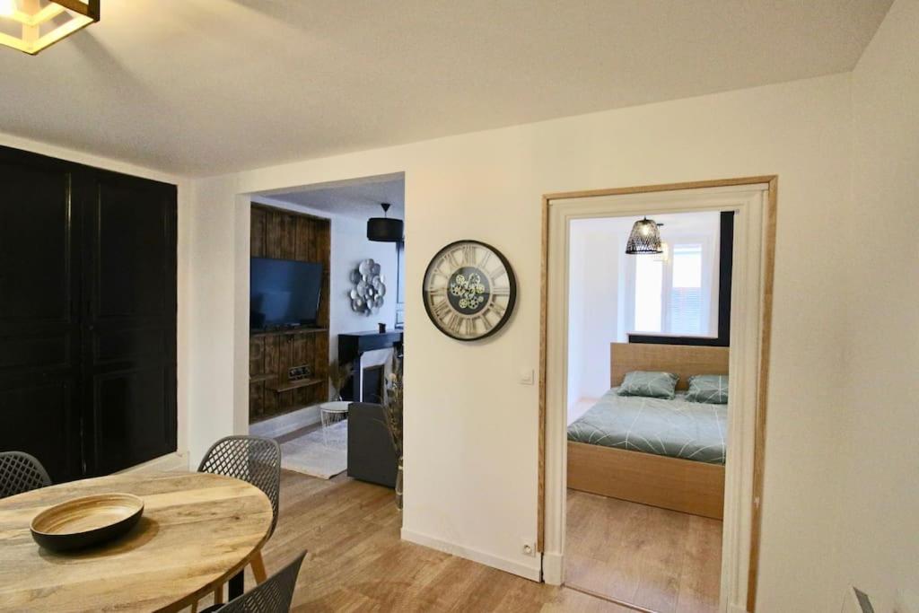 Appartement Centre Brioude Bagian luar foto